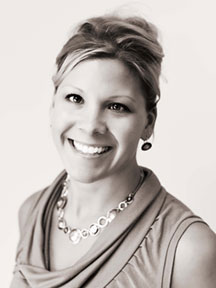 Dr. Dee Anne Gelinas, Chiropractor